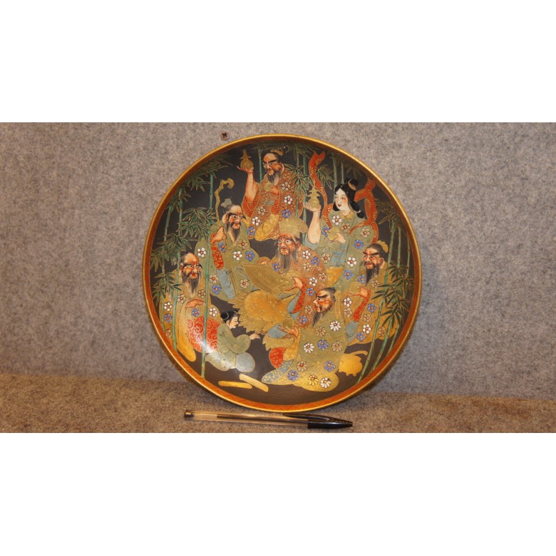 Oriental style ceramic plate