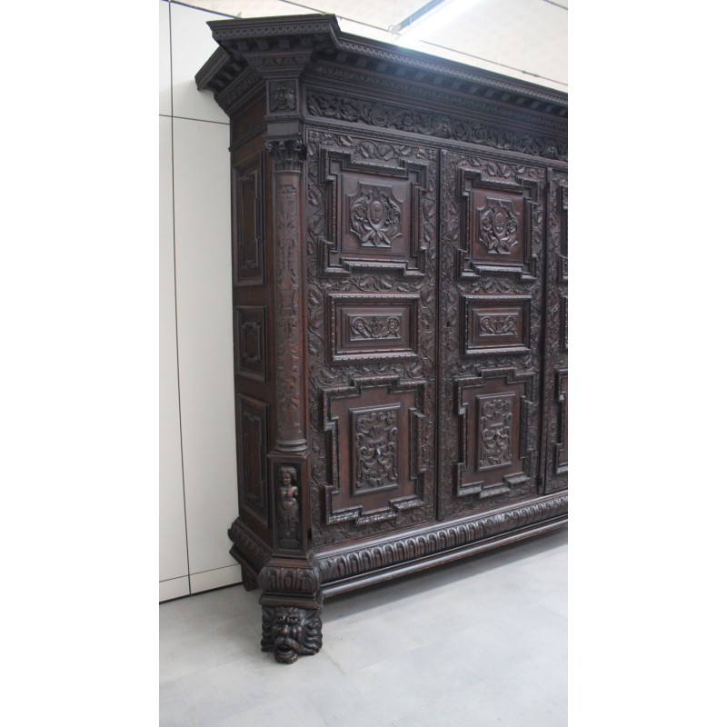 ARMADIO STILE RINASCIMENTO IN NOCE FINE '700 - Marco Polo - Antiques ...