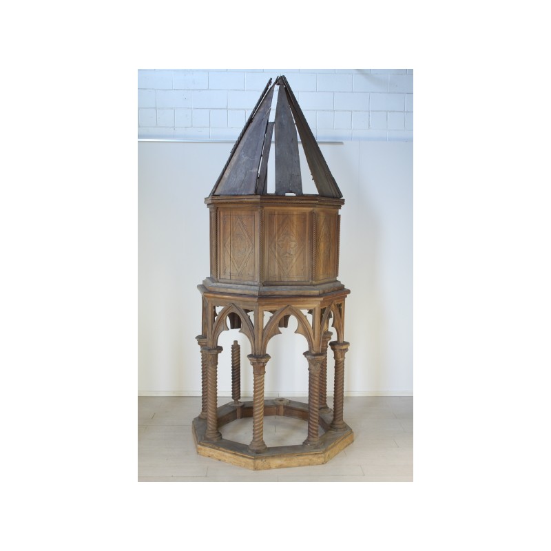 19th century neo-renaissance pulpit